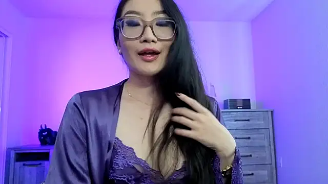 Snapshot of Aliciaz3 chatting on 18, 9, 2025 Aliciaz3 online show from 18, 9, 2025