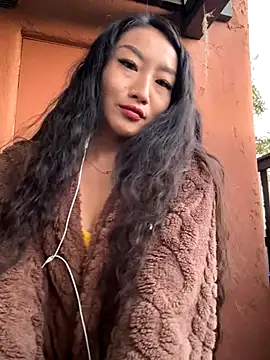 Snapshot of Aliciaz3 chatting on 3, 12, 2025 Aliciaz3 online show from 3, 12, 2025