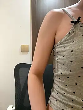 Snapshot of EnEn_xiaobao chatting on 29, 5, 2026 EnEn xiaobao online show from 29, 5, 2026