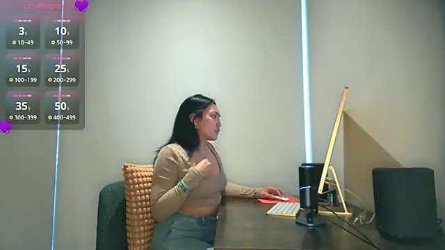 Snapshot of yuzhara chatting on 17, 12, 2025 yuzhara online show from 17, 12, 2025