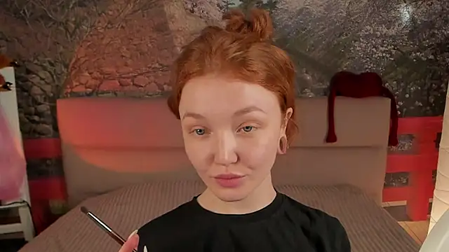 Snapshot of EmyRosaly chatting on 28, 11, 2025 EmyRosaly online show from 28, 11, 2025