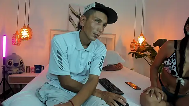 Snapshot of lupeandostin chatting on 15, 6, 2026 lupeandostin online show from 15, 6, 2026