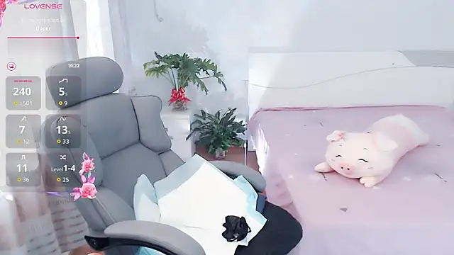 yaoyao-baby520 online show from 11, 11, 2025