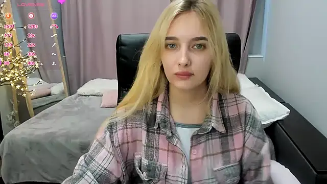 Snapshot of TaisiaHot chatting on 1, 6, 2026 TaisiaHot online show from 1, 6, 2026