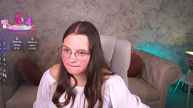 SophieDreamss online show from 3, 10, 2025