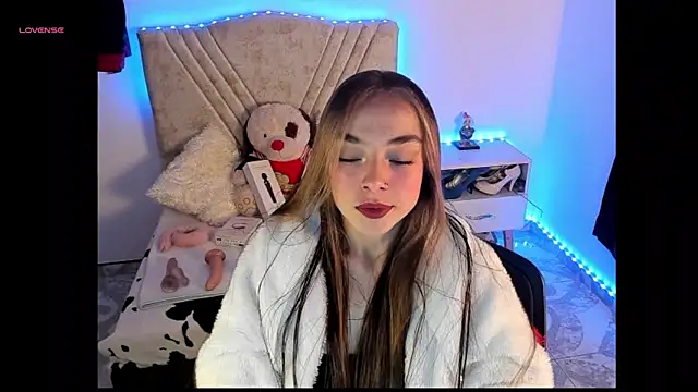 Mia Victoria22 online show from 15, 4, 2026