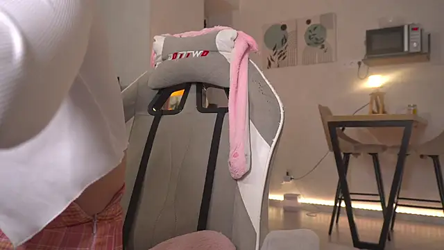 Snapshot of kategoodgirl chatting on 19, 11, 2025 kategoodgirl online show from 19, 11, 2025