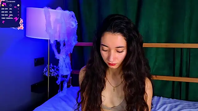 BettyMaldonado online show from 24, 10, 2025