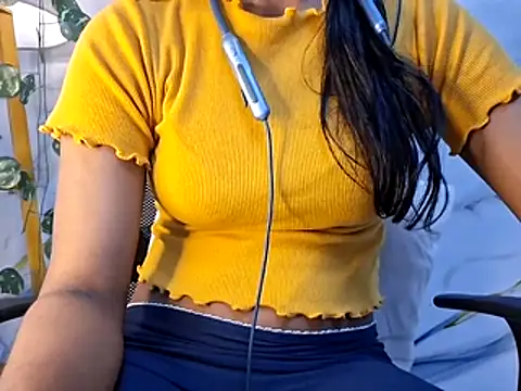 Snapshot of trending_tamizhachii chatting on 4, 8, 2026 trending tamizhachii online show from 4, 8, 2026