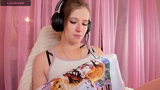 Anabel-Candy online show from 15, 10, 2025