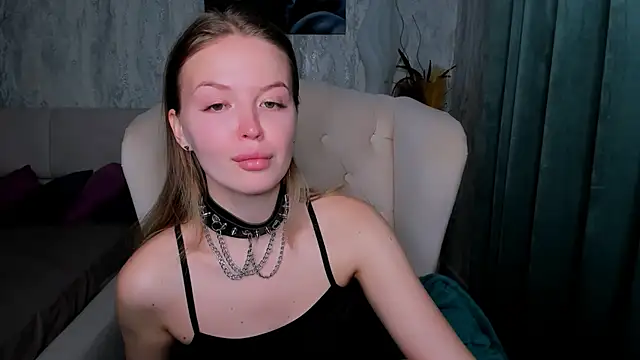 LaurennHill online show from 15, 10, 2025