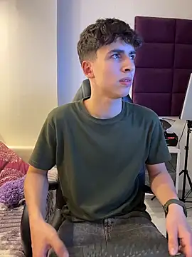 AdrianRinaldi online show from 1, 12, 2025