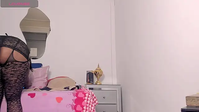 Busty Bellaa online show from 8, 10, 2025