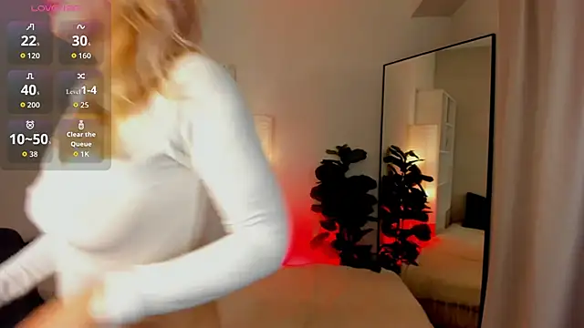 Julia Giulia online show from 19, 6, 2026