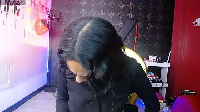 Snapshot of Sweettpleasure chatting on 4, 10, 2025 Sweettpleasure online show from 4, 10, 2025