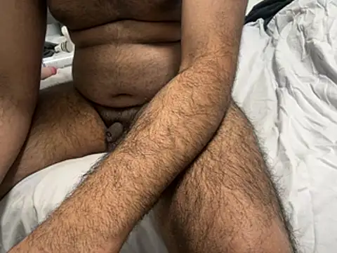 Snapshot of HothairyBoy2 chatting on 5, 2, 2026 HothairyBoy2 online show from 5, 2, 2026