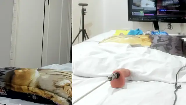 Snapshot of Alani_Queen chatting on 12, 11, 2025 Alani Queen online show from 12, 11, 2025