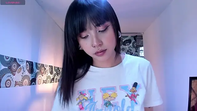 Hanna Lee   online show from 14, 10, 2025