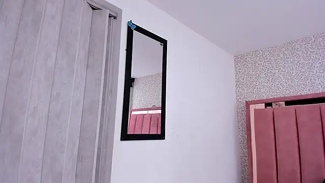 Hanna Lee   online show from 13, 11, 2025