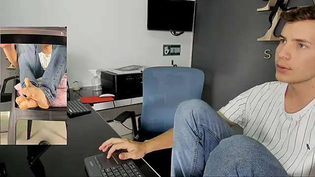 lara and danny online show from 1, 10, 2025