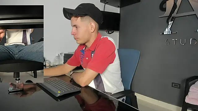 lara and danny online show from 3, 10, 2025