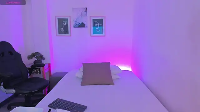 Anastasia lauren online show from 4, 12, 2025