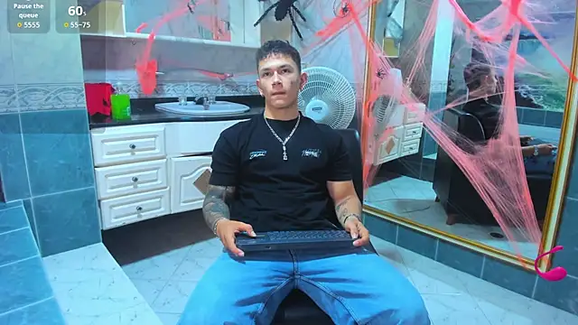 Thomas moon online show from 17, 10, 2025