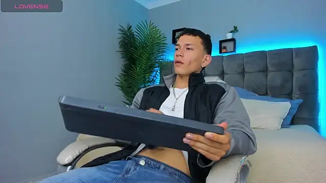 Thomas moon online show from 2, 3, 2026