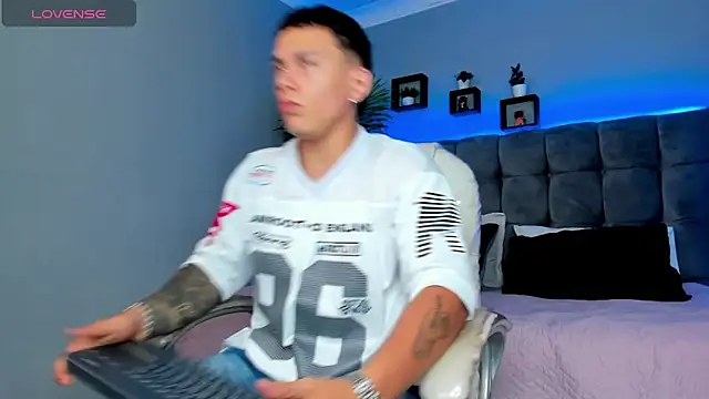 Thomas moon online show from 20, 4, 2026