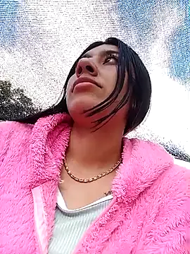 Madow Lu online show from 17, 9, 2025