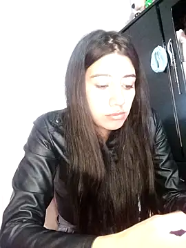 Madow Lu online show from 5, 10, 2025