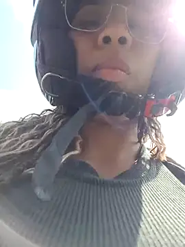 Snapshot of Elowen_Clark chatting on 9, 2, 2026 Elowen Clark online show from 9, 2, 2026