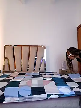 Snapshot of Elowen_Clark chatting on 11, 2, 2026 Elowen Clark online show from 11, 2, 2026