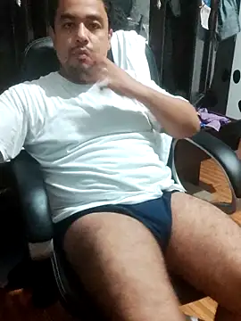 Snapshot of Hotknight chatting on 12, 10, 2025 Hotknight online show from 12, 10, 2025