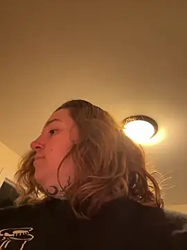 vanessraine online show from 29, 4, 2026