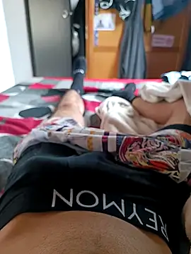 Snapshot of LatinHeatX chatting on 29, 10, 2025 LatinHeatX online show from 29, 10, 2025