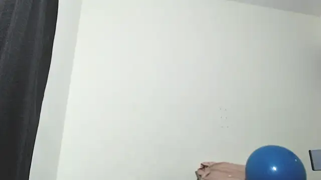 Snapshot of Penelope77 chatting on 17, 10, 2025 Penelope77 online show from 17, 10, 2025