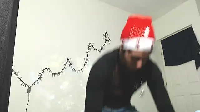 Snapshot of Penelope77 chatting on 18, 12, 2025 Penelope77 online show from 18, 12, 2025