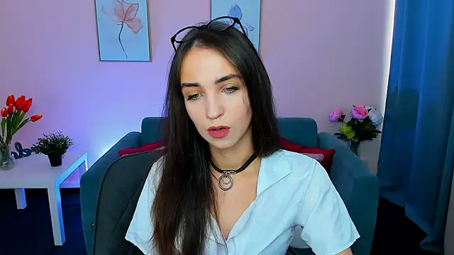 EllaSteele online show from 19, 9, 2025