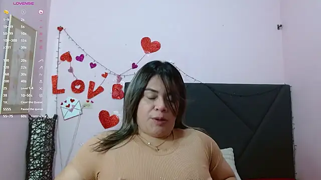 Snapshot of pamela_echeverria chatting on 5, 5, 2026 pamela echeverria online show from 5, 5, 2026