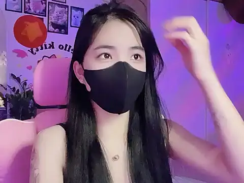 keelinnn19 online show from 8, 9, 2025