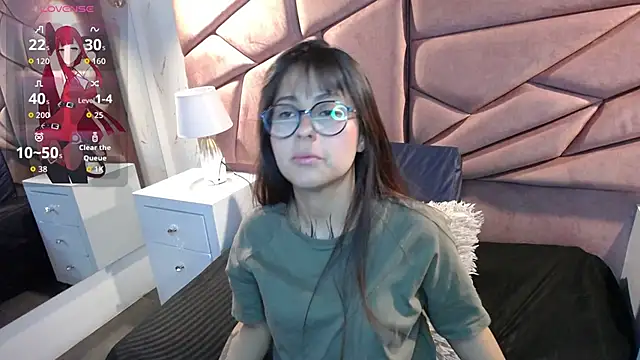 sophiaa 7 online show from 15, 10, 2025