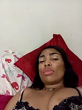 SEXYMOANSXX online show from 28, 4, 2026