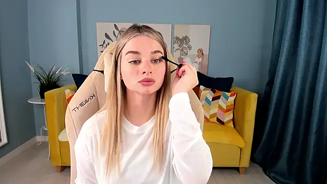 SweetyLicky online show from 19, 10, 2025