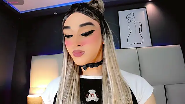 Snapshot of Valeriasmiithh chatting on 10, 10, 2025 Valeriasmiithh online show from 10, 10, 2025