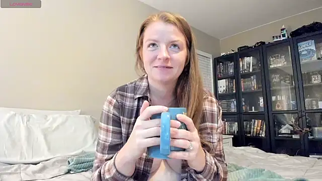 Snapshot of LndsyR90 chatting on 22, 11, 2025 LndsyR90 online show from 22, 11, 2025