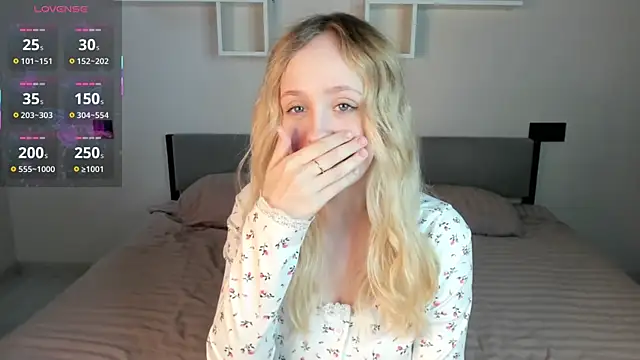 Julliakoill online show from 27, 10, 2025