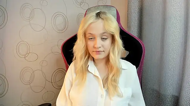 Julliakoill online show from 10, 2, 2026