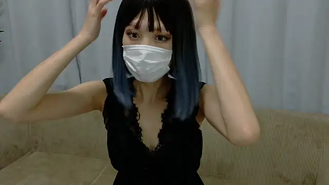 sarina at online show from 28, 10, 2025