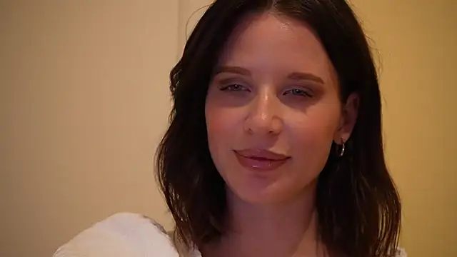 Snapshot of ellaa91 chatting on 9, 6, 2026 ellaa91 online show from 9, 6, 2026